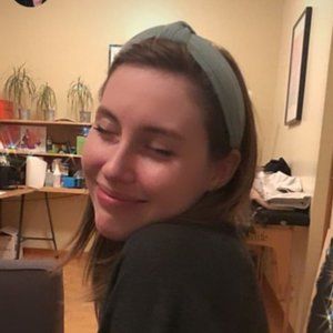 Meet your Posher, Becca